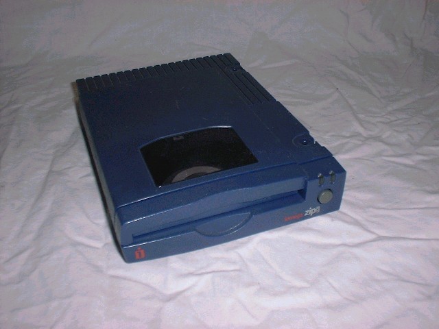 ZIP externes Laufwerk 100MB